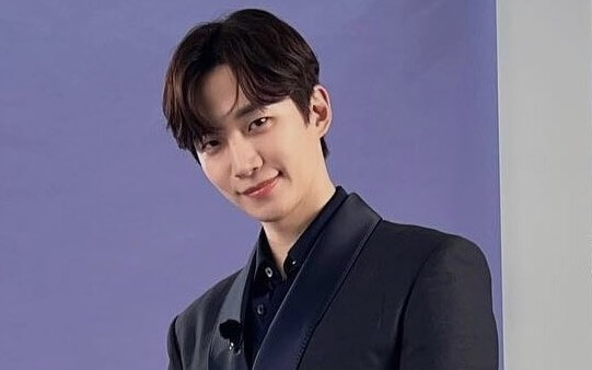 셀러브리티 결말 나오는 준호