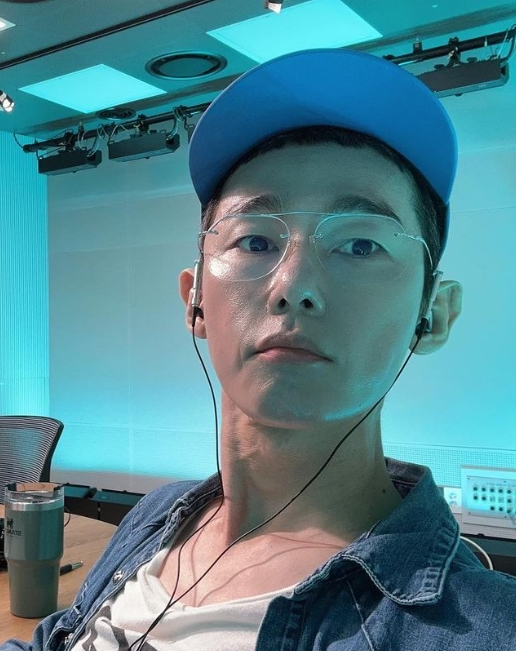 허지웅